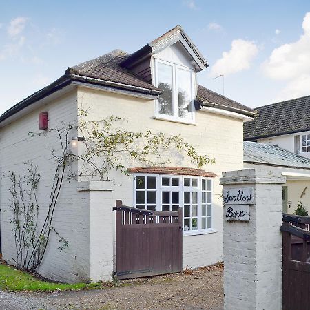 Swallow Barn Villa Chobham  Exterior foto