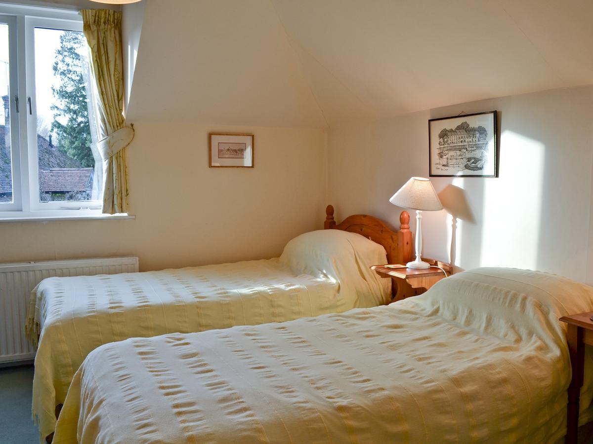 Swallow Barn Villa Chobham  Exterior foto